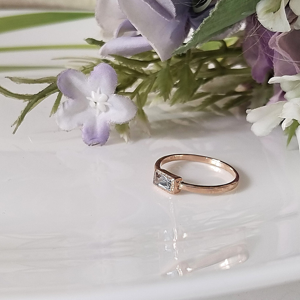 Blue Topaz 14k Rose Gold Ring, Minimalist Stone Ring, Personalized Ring