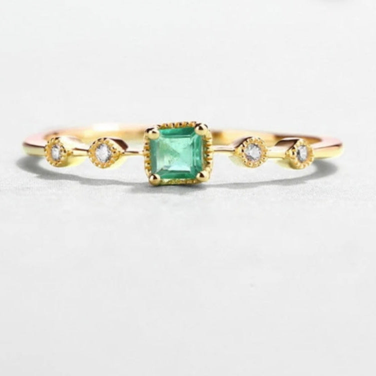Emerald 14k Gold Engagement ring, Emerald vintage ring, Gift for her