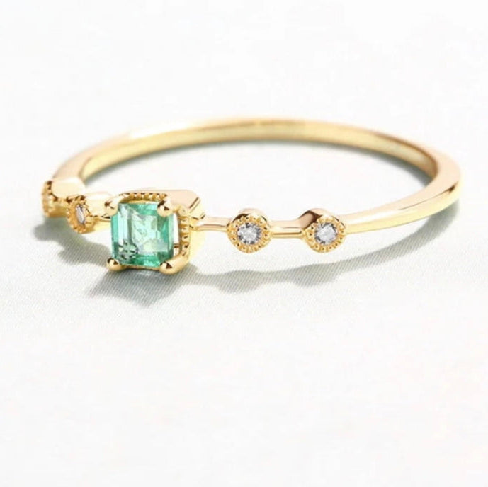 Emerald 14k Gold Engagement ring, Emerald vintage ring, Gift for her